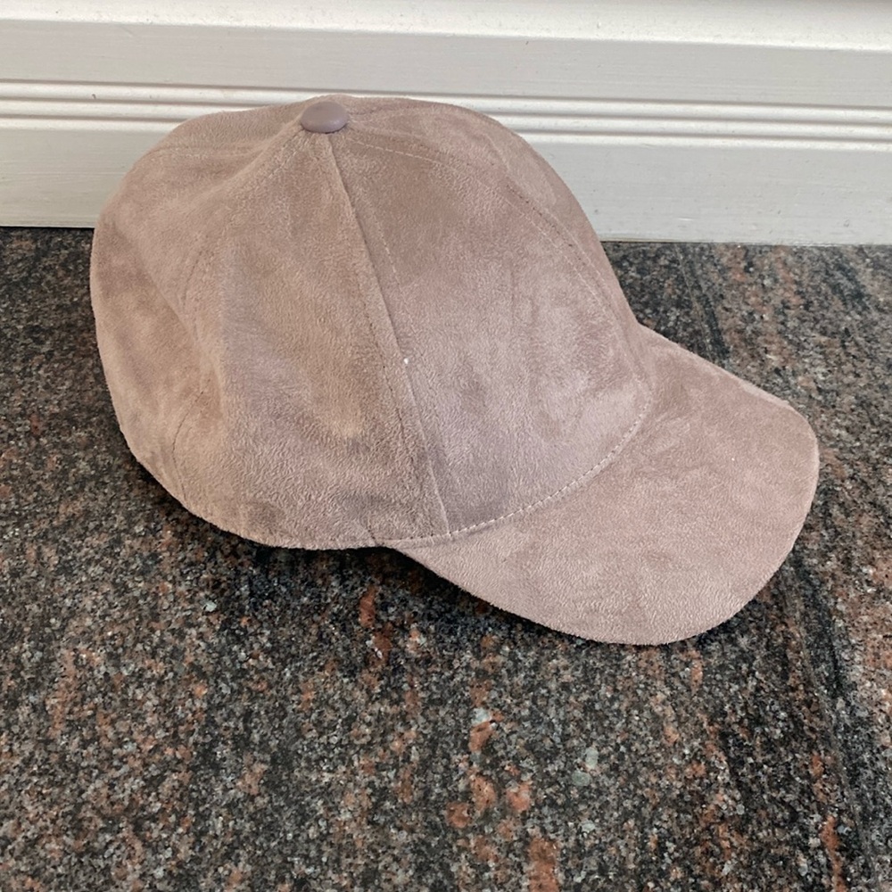 H&M Beige Suede Baseball Cap